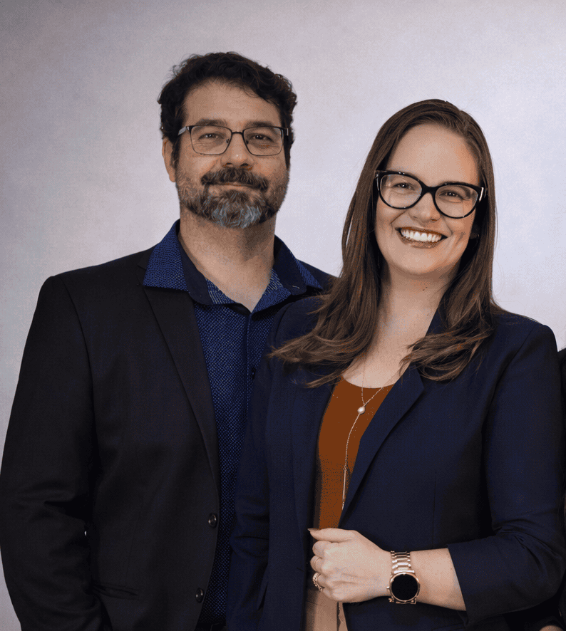 Aline Oliveira, Psicanalista Clínica, e Alex Oliveira, Neuropsicanalista