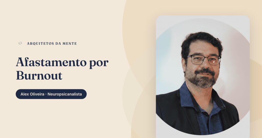 Profissional esgotado no escritório precisando de afastamento por burnout
